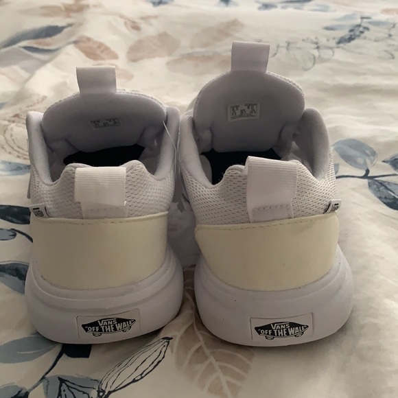 Vans shoes - Picture 2 of 3